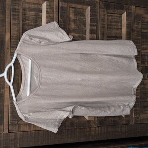 Grey/beige lulu women's tshirt (no size tag, size m/l)
